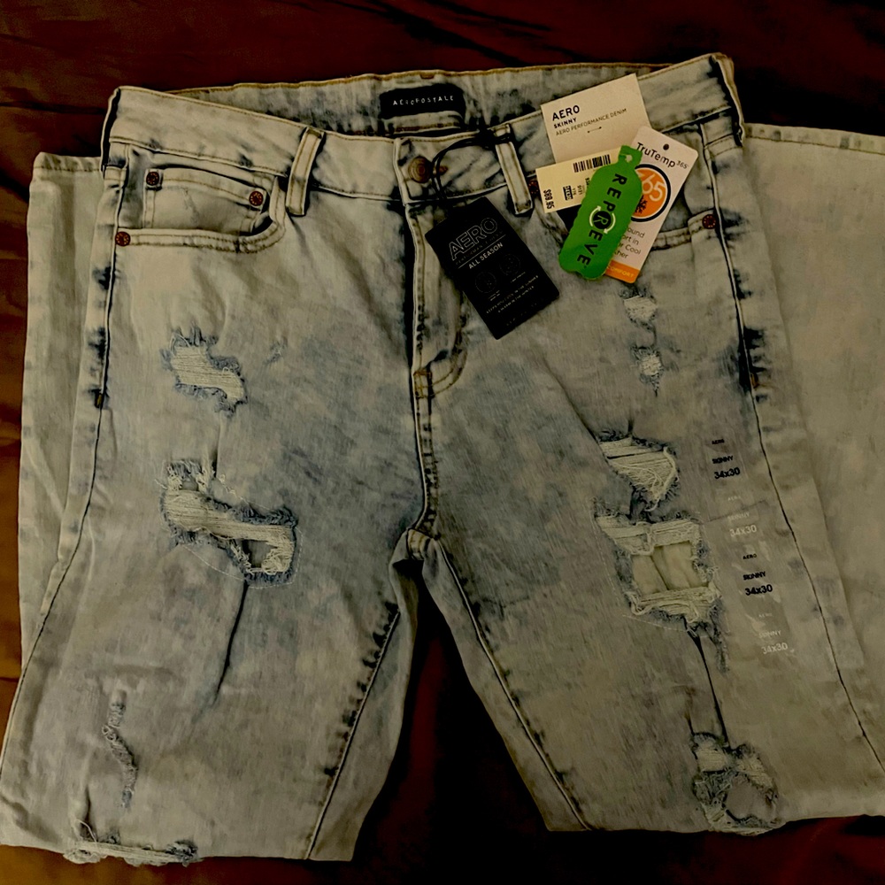 NWT Aeropostale slim fit jeans size 34x30